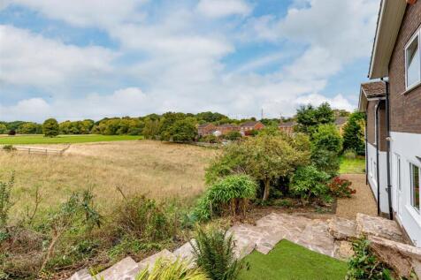 6 St Johns close-External (6).jpg