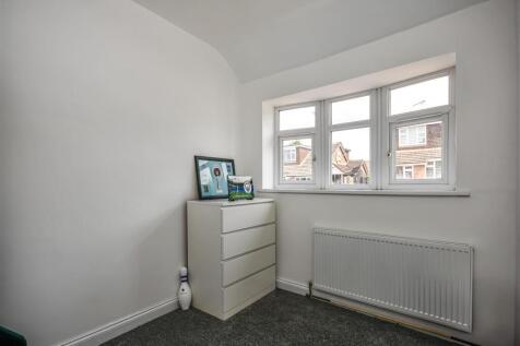 3 Chapel Close-Bedroom 4.jpg