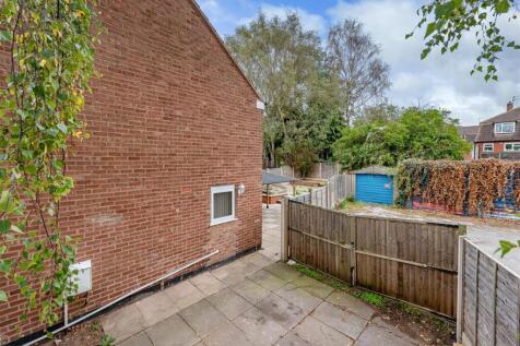 3 Lilac Drive-15.jpg