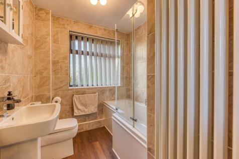 13 Eversley Grove-03.jpg