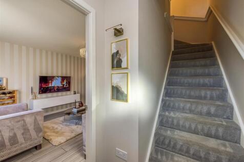 25 Rosemary Road-Hall.jpg