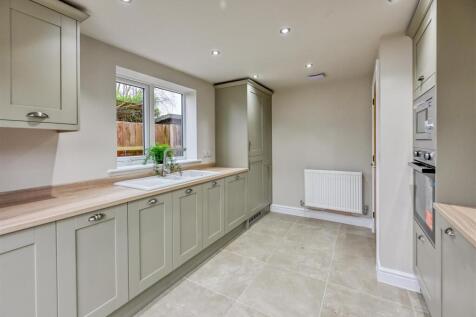 22a Dawley Road-10.jpg