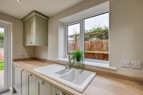 22a Dawley Road-12.jpg