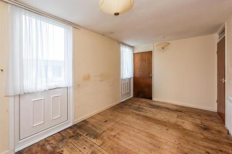 70 Warstones Drive-01.jpg