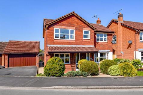 15 Penleigh Gardens-Front.jpg