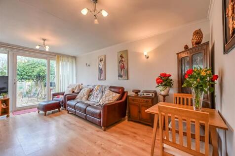 12a Blakeley Heath Drive-2.jpg