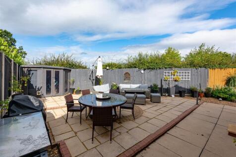 103 Six Ashes Road-gdn2 SEPT23.jpg