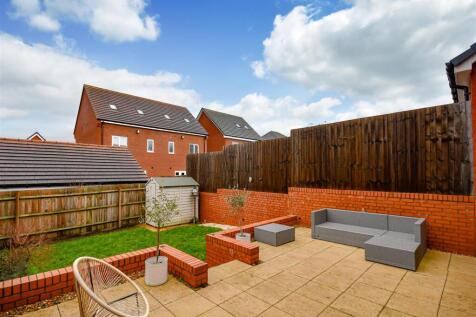 61 Foxglove Way-14.jpg