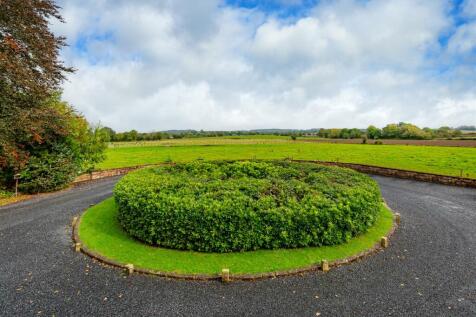 11 Leaton Hall-gdn4.jpg