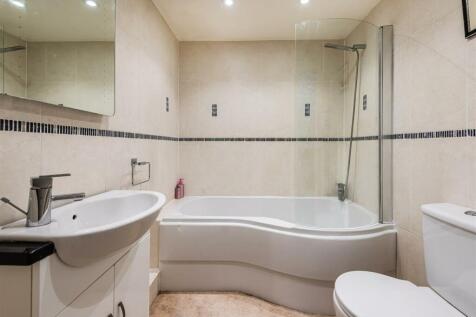 11 Leaton Hall-bathroom.jpg