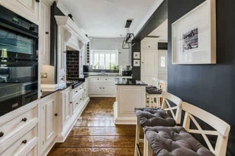 Pennygate-kitchen1.jpg