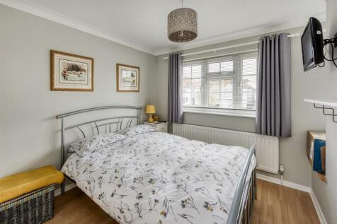 230a Trysull Road-bed2.jpg