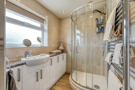 230a Trysull Road-shower room1.jpg