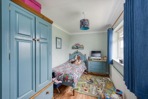 230a Trysull Road-bed3.jpg