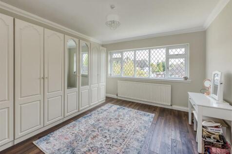 59 Sabrina Road-bed2.jpg