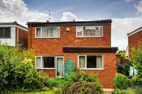 14 Finchdene Grove - Rear.jpg