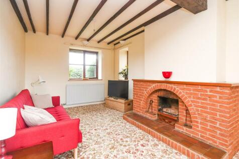 4 Beamish Lane -Lounge.jpg