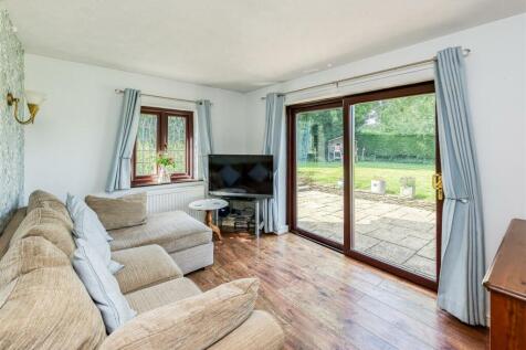 Sweet Turf Cottage-SittingRoom.jpg