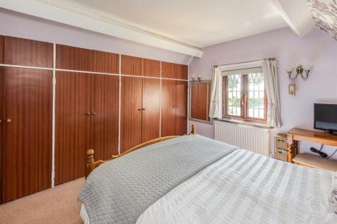 Sweet Turf Cottage-Bedroom1.jpg