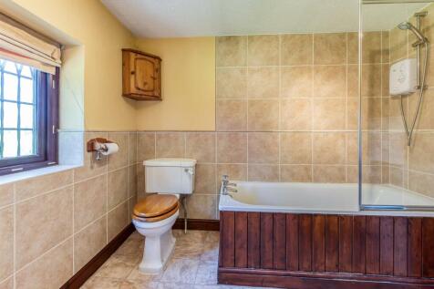 Sweet Turf Cottage-Bathroom B.jpg