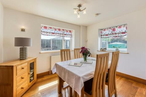 Heathlands-dining.jpg