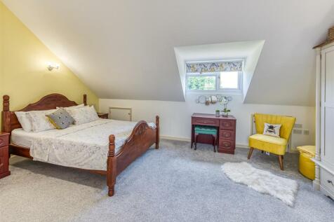 Heathlands-bed3.jpg