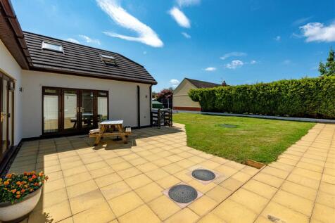 Heathlands-external12.jpg