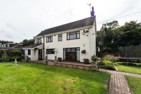 Woodbank Cottage-Garden 3.jpg