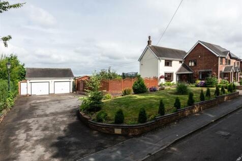 Woodbank Cottage-Garden 1.jpg