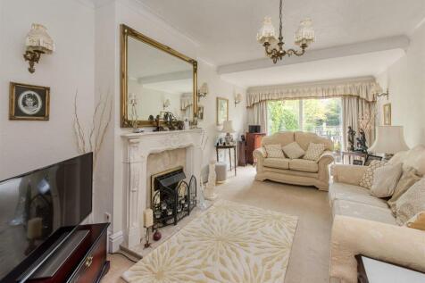 77 Woodland Road-lounge.jpg