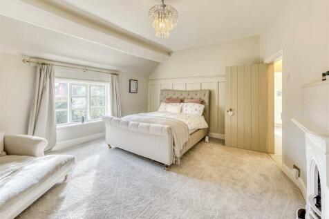 Village Farm-bed1.jpg
