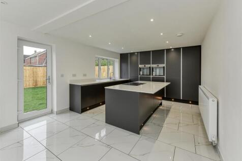3 Yew Tree Lane-APR24-kitchen1.jpg