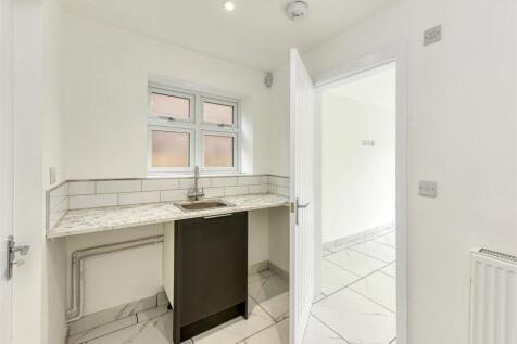 3 Yew Tree Lane-APR24-laundry.jpg
