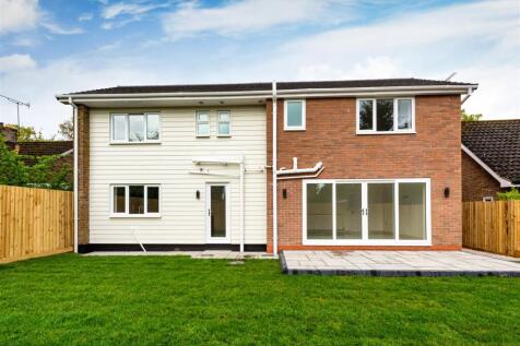3 Yew Tree Lane-APR24-rear1.jpg