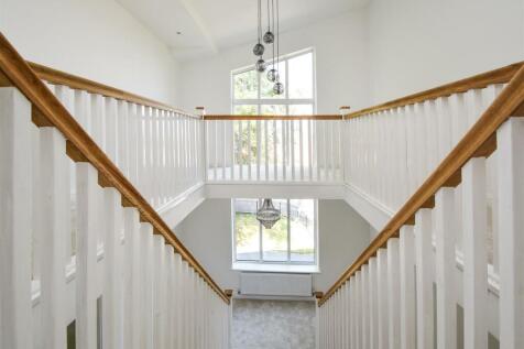 83A Goldthorn Hill-04.jpg