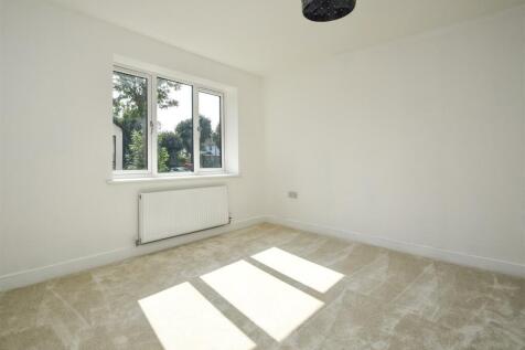 83A Goldthorn Hill-15.jpg