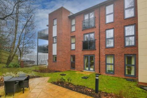 6 Thorneycroft - Rear.jpg