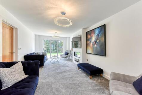 5a Ormes Lane-May25-living2.jpg