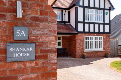 5a Ormes Lane-May25-front3.jpg