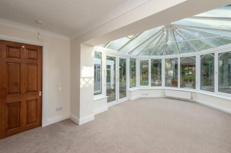 50 Bramstead Avenue-dining JAN24.jpg