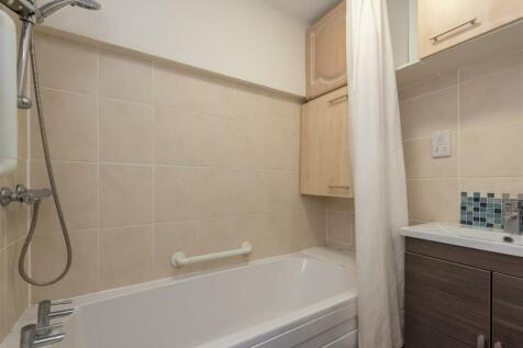 50 Bramstead Avenue-bed4 ensuite JAN24.jpg