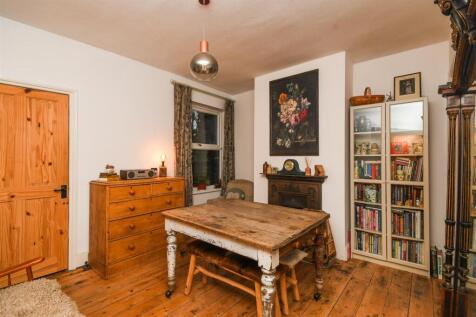 40 Westbourne Road - Dining Room.jpg
