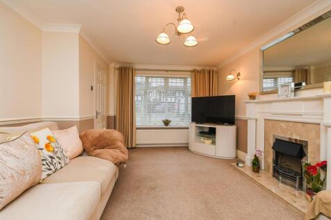 66 Woodcote Road - Lounge (2).jpg