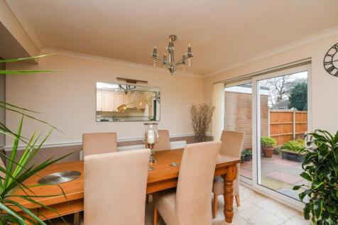 66 Woodcote Road - Dining Area.jpg