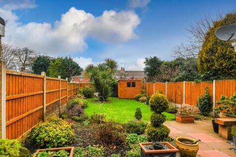 66 Woodcote Road - Garden.jpg