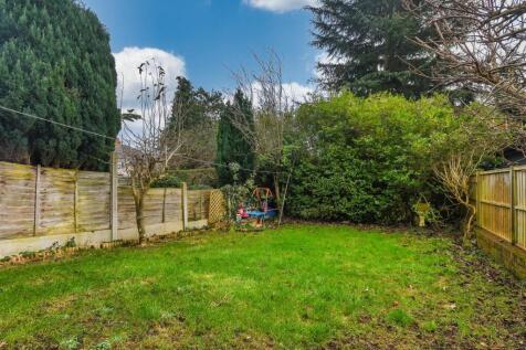 2c Blackburn Avenue - Garden.jpg