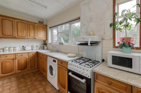 1 Lane Green Road-kitchen1 JAN25.jpg