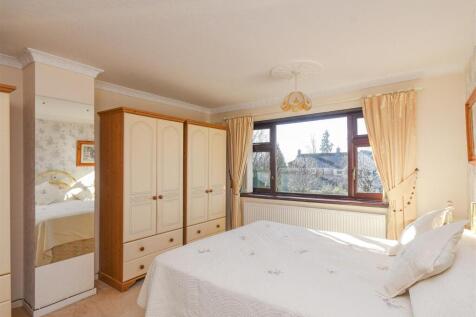 7 Yew Tree Road - Bedroom 1.jpg