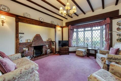 Robinswood-sitting room.jpg