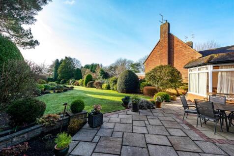 Robinswood-garden2.jpg
